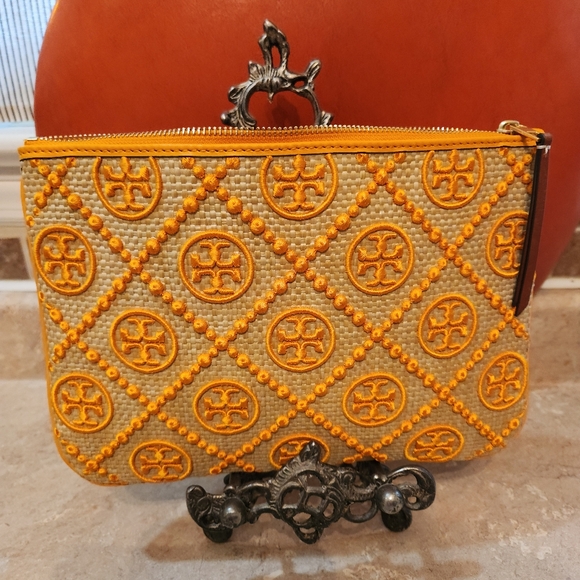 Tory Burch Handbags - NWOT Tory Burch Orange Citrine T Monogram Embroidered Straw Clutch Purse